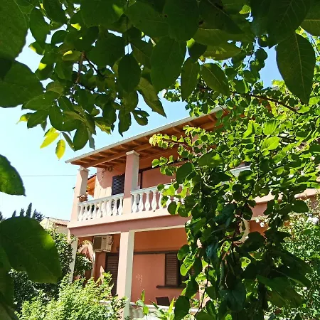 Apartment Iren