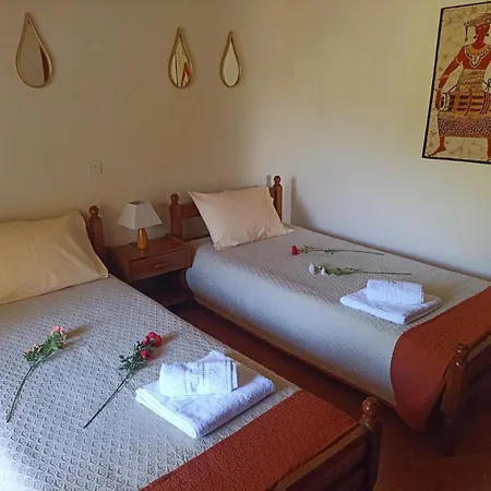 Iren Apartment *