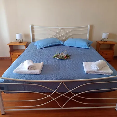 Iren Apartment Ýpsos